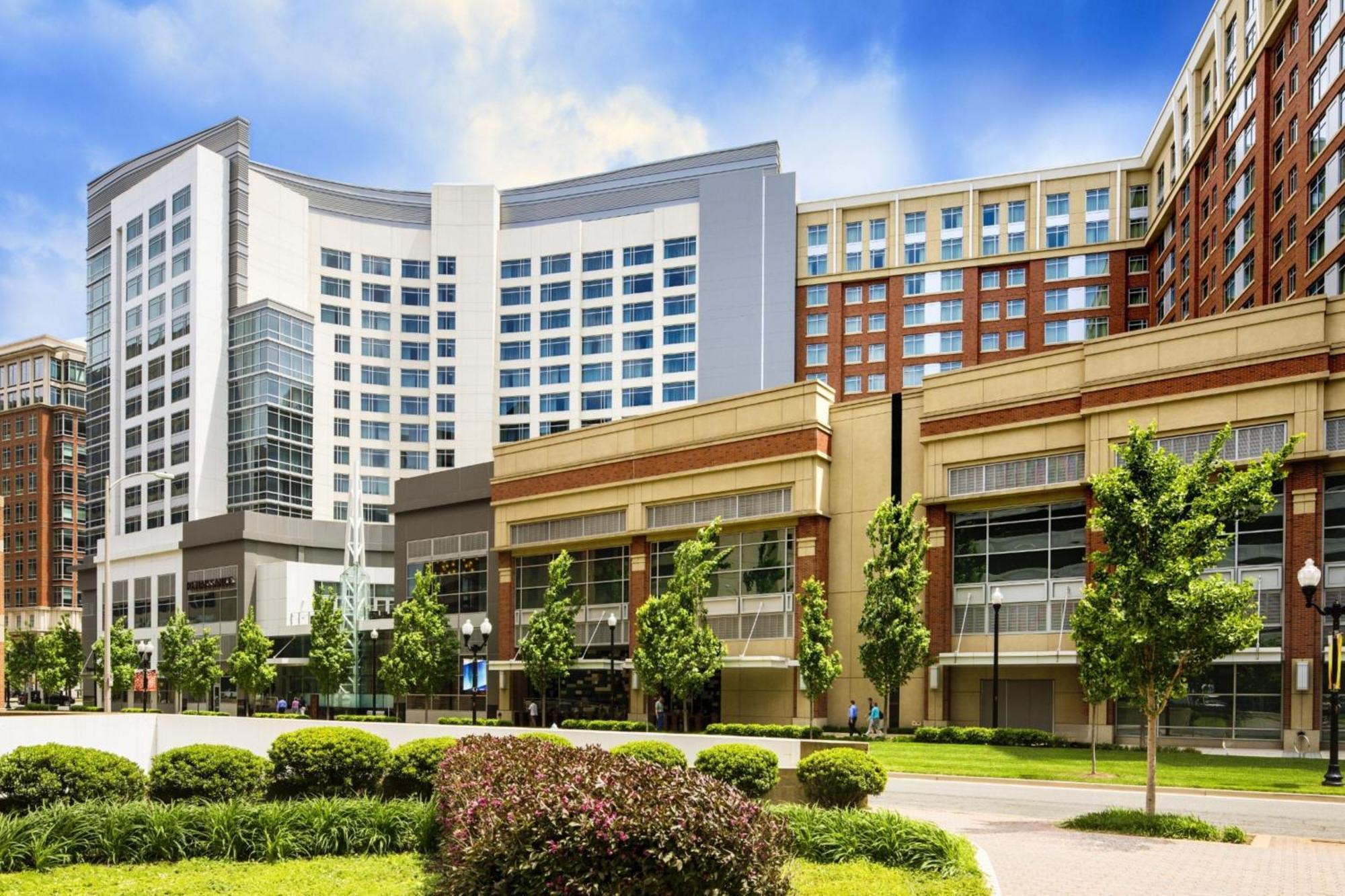 Residence Inn Arlington Capital View Exterior photo